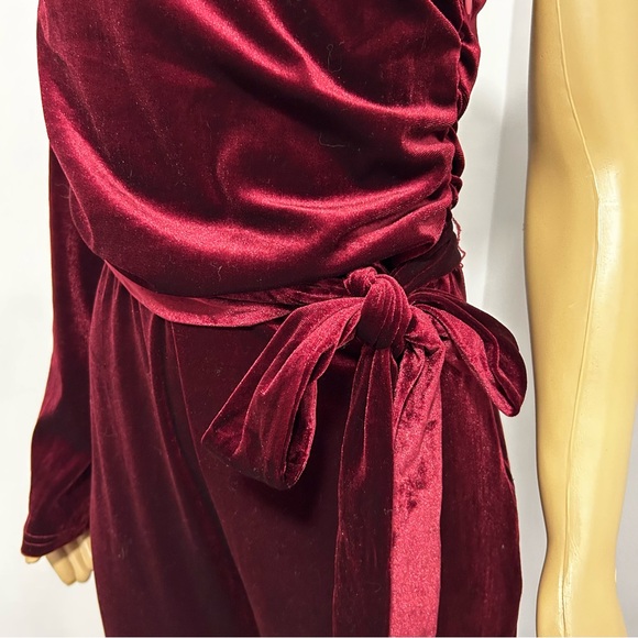 LULUS Burgundy Red Velvet Pantsuit One Shoulder Tie Waist Size XL - Picture 3 of 8